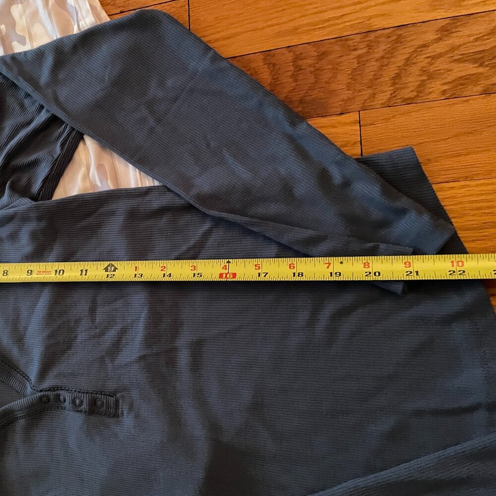 BNWT 3pc Top Tank Sport Bundle! Duluth Trading Co / American Eagle / ZYIA Active - Picture 14 of 15